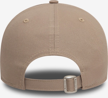 NEW ERA Cap 'NOS LEAGUE ESS 9FORTY NEYYAN' in Brown