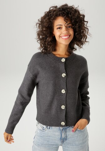 Aniston CASUAL Strickjacke in Grau: Vorderseite