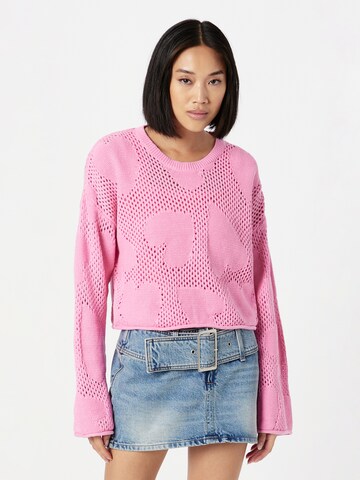 Monki Sweater in Pink: front