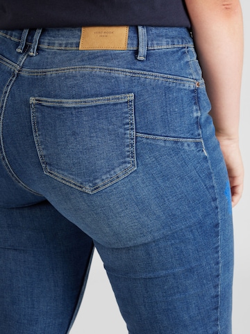 Slimfit Jeans 'Sela' di Vero Moda Curve in blu