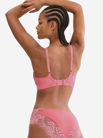 TRIUMPH T-shirt BH ' Wild Peony Florale ' in Roze