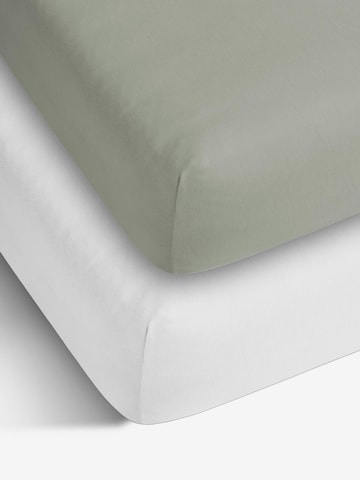 Aspero Bed Sheet in Green: front