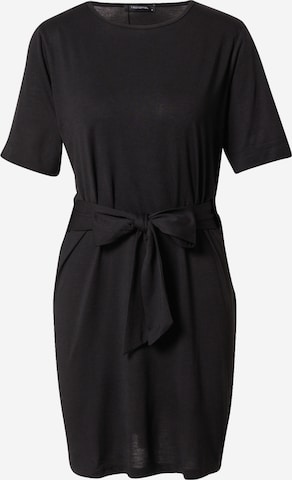 Trendyol Šaty – černá: přední strana