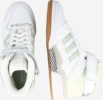 ADIDAS ORIGINALS - Sapatilhas altas 'Forum' em branco