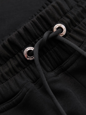 Ombre Regular Trousers in Black