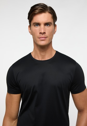 ETERNA T-Shirt in Schwarz