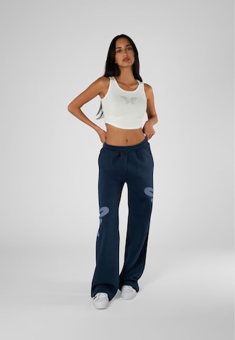 Felicious Loose fit Trousers in Blue