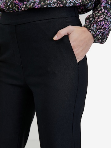 Orsay Flared Pleated Pants in Black