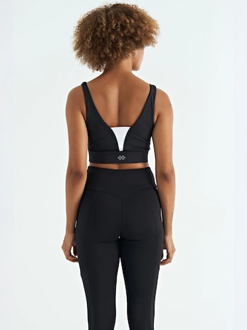 Tommy Life - Top desportivo em preto