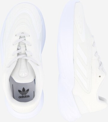 Baskets 'Ozelia' ADIDAS ORIGINALS en blanc