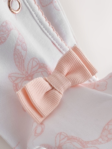 Seturi de lenjerie de la Baker by Ted Baker pe roz