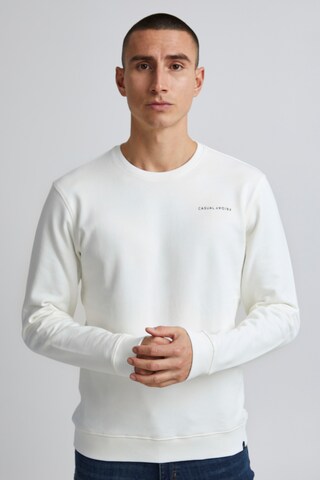 Casual Friday Sweatshirt 'Severin' in Beige: predná strana