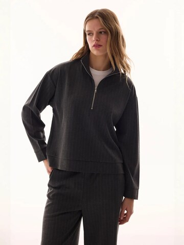 Penti - Sweatshirt 'Sweatshirts' em cinzento