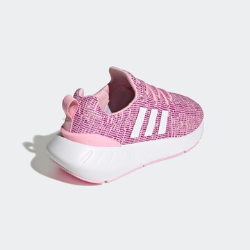 ADIDAS SPORTSWEAR - Sapatilha de desporto 'Swift Run 22' em rosa