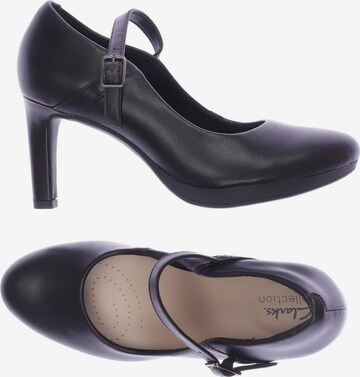 CLARKS High Heels & Pumps in 39 in Black: front