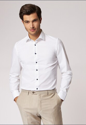 ROY ROBSON Slim fit Business Shirt in White: front