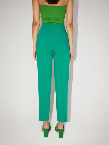 Regular Pantaloni eleganți 'Erika' de la LeGer by Lena Gercke pe verde: spate