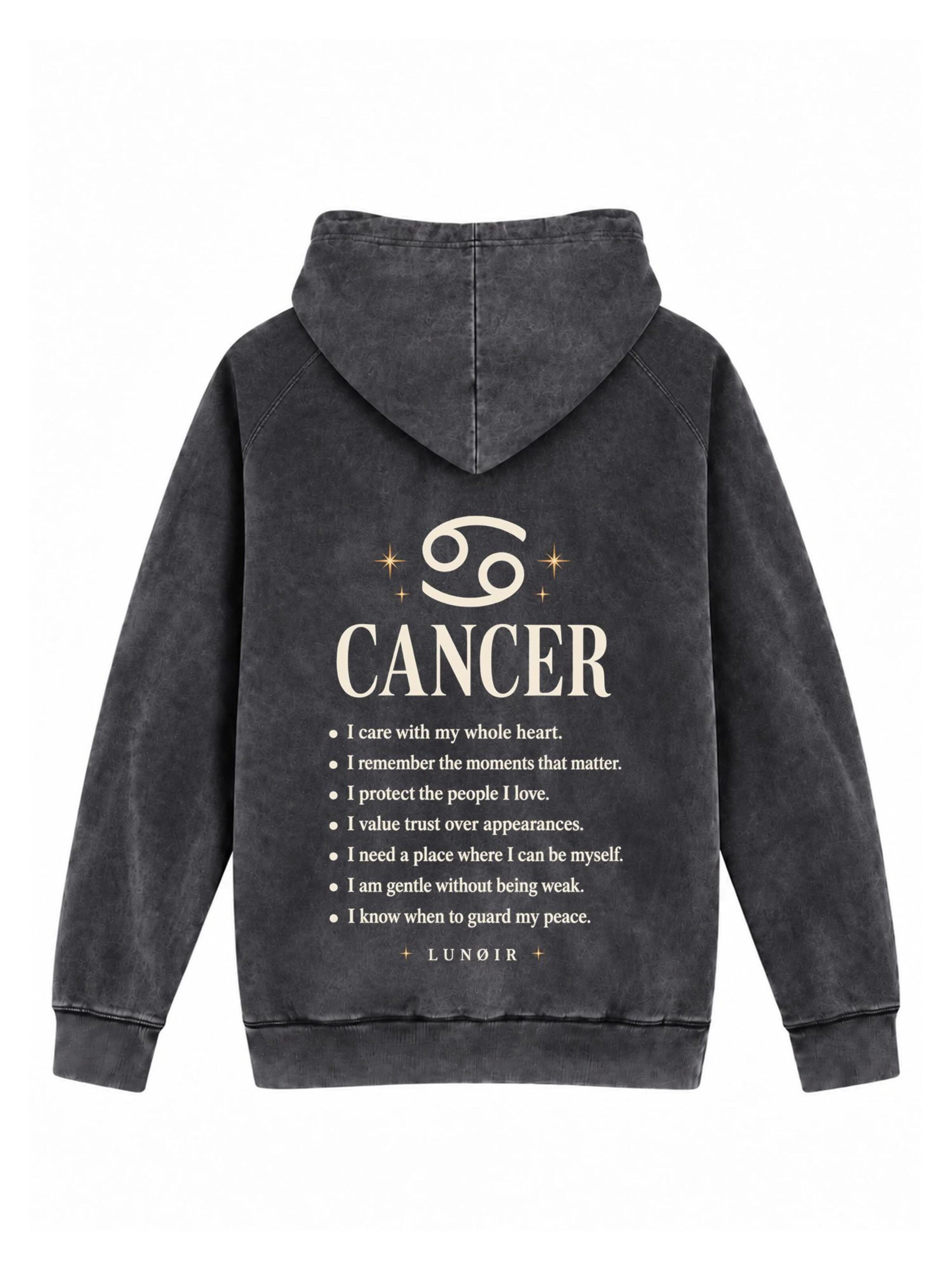 LUNØIR StudioSweater majica 'Zodiac - Cancer' - crna boja: prednji dio