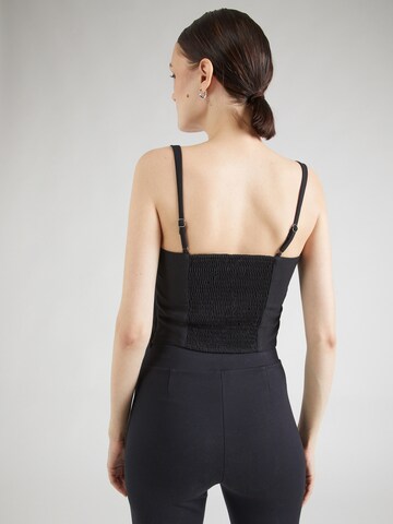 Top 'BARE' de la Abercrombie & Fitch pe negru