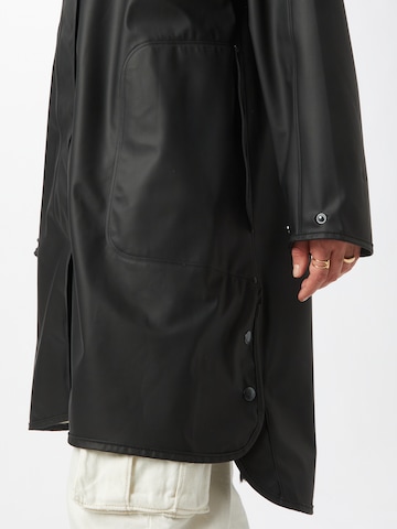 ILSE JACOBSEN Raincoat in Black