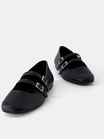 Ballerines Bershka en noir