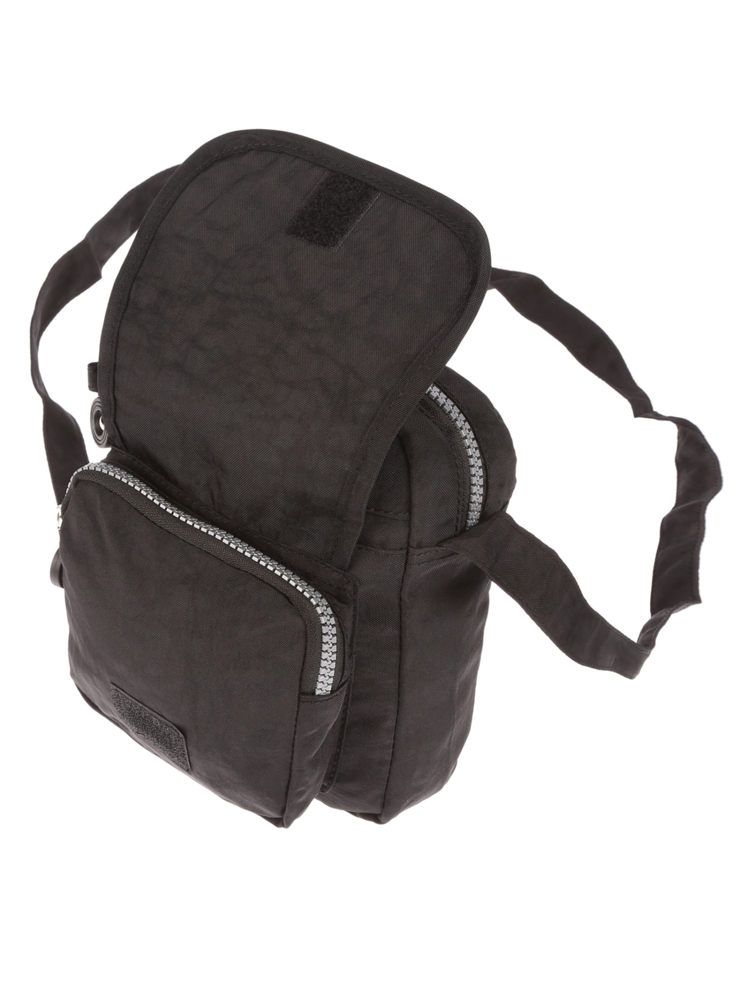 Christian Wippermann Crossbody Bag in Black