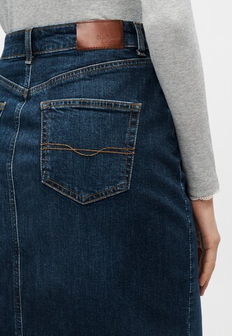 Fustă de la Pepe Jeans pe albastru: spate