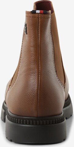 TOMMY HILFIGER Chelsea Boots in Braun