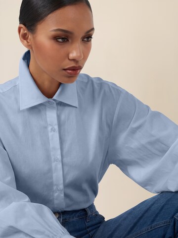 APART Blouse in Blue