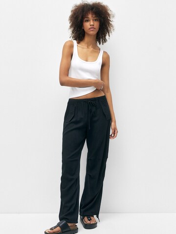 Pull&Bear Wide leg Pants in Black: front