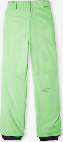 Regular Pantaloni sport de la O'NEILL pe verde