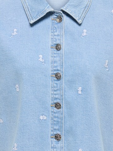 Chemisier 'ONLBella' ONLY en bleu