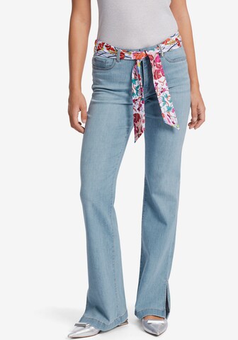 Marc Cain Flared Jeans in Blue: front