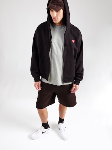 Carhartt WIP Póló 'Chase' - szürke