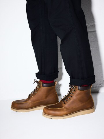 Boots stringati di Next in marrone