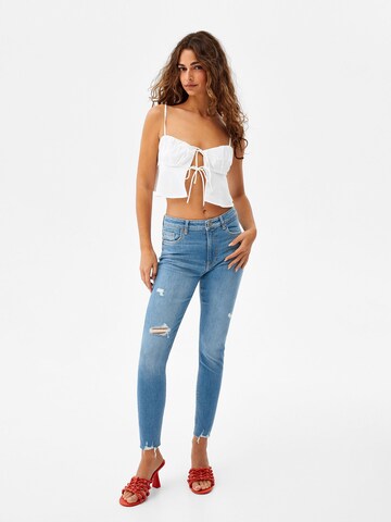 Skinny Jeans di Bershka in blu