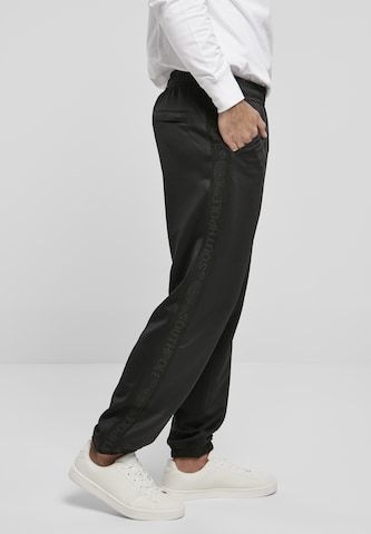 SOUTHPOLE Tapered Pants in Black