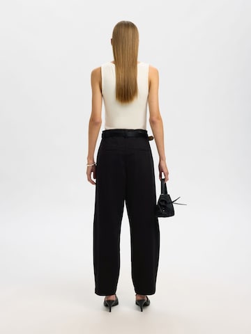 SELECTED Wide leg Pleat-front trousers in Black