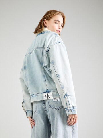 Calvin Klein Jeans Prechodná bunda 'Sherpa' - Modrá