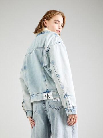 Calvin Klein Jeans Φθινοπωρινό και ανοιξιάτικο μπουφάν 'Sherpa' σε μπλε