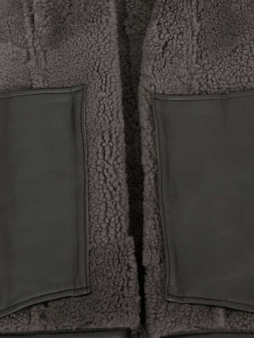 MADDOX Vest 'Mariel' in Grey