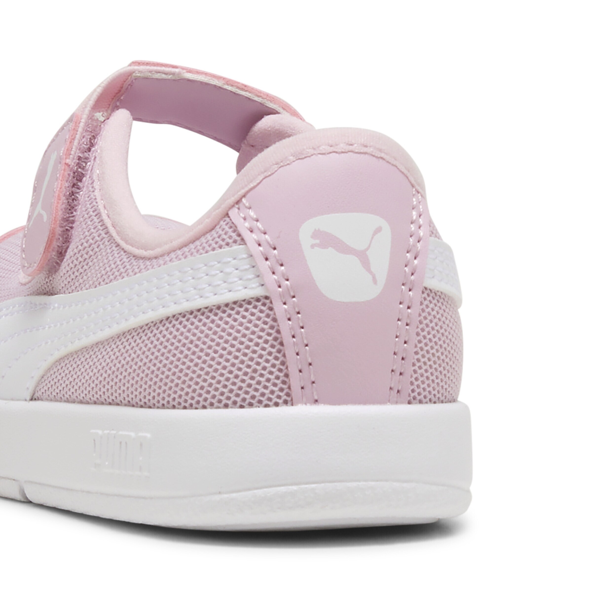 PUMA Sneaker 'Courtflex v3' in Pink