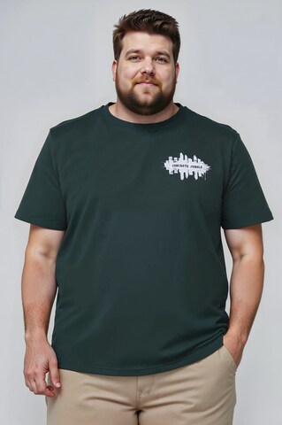 Men Plus Shirt in Green