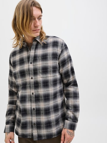 JACK & JONES Comfort fit Button Up Shirt 'JJJames' in Grey