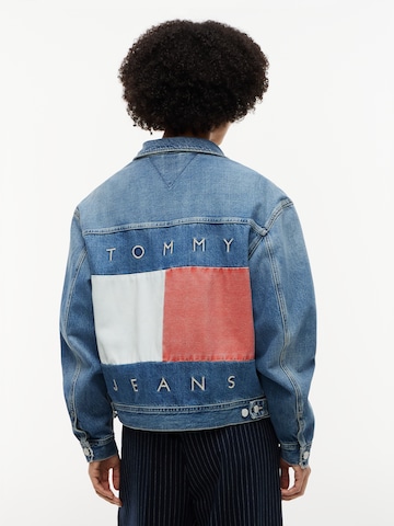 Geacă de primăvară-toamnă de la Tommy Jeans pe albastru