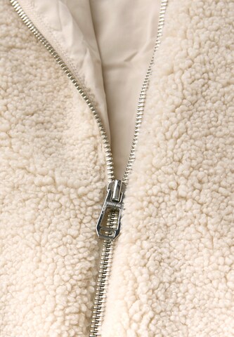 STREET ONE Jacke in Weiß