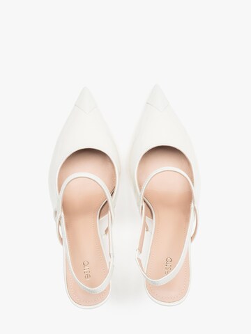 Estro Pumps '1693-98' in Beige