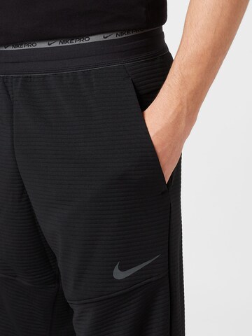 Regular Pantalon de sport 'Pro' NIKE en noir