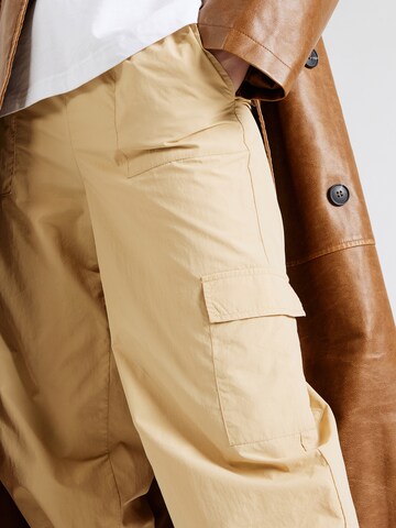 ABOUT YOU - regular Pantalón cargo 'Emma' en beige