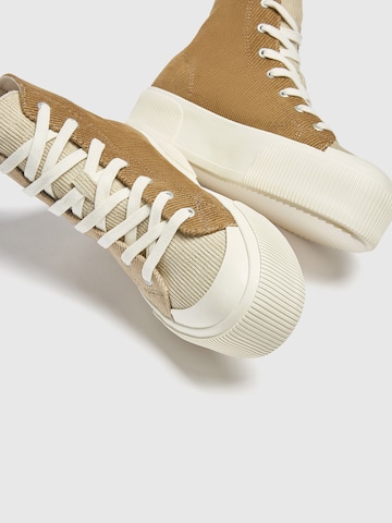 Pull&Bear Sneaker in Beige